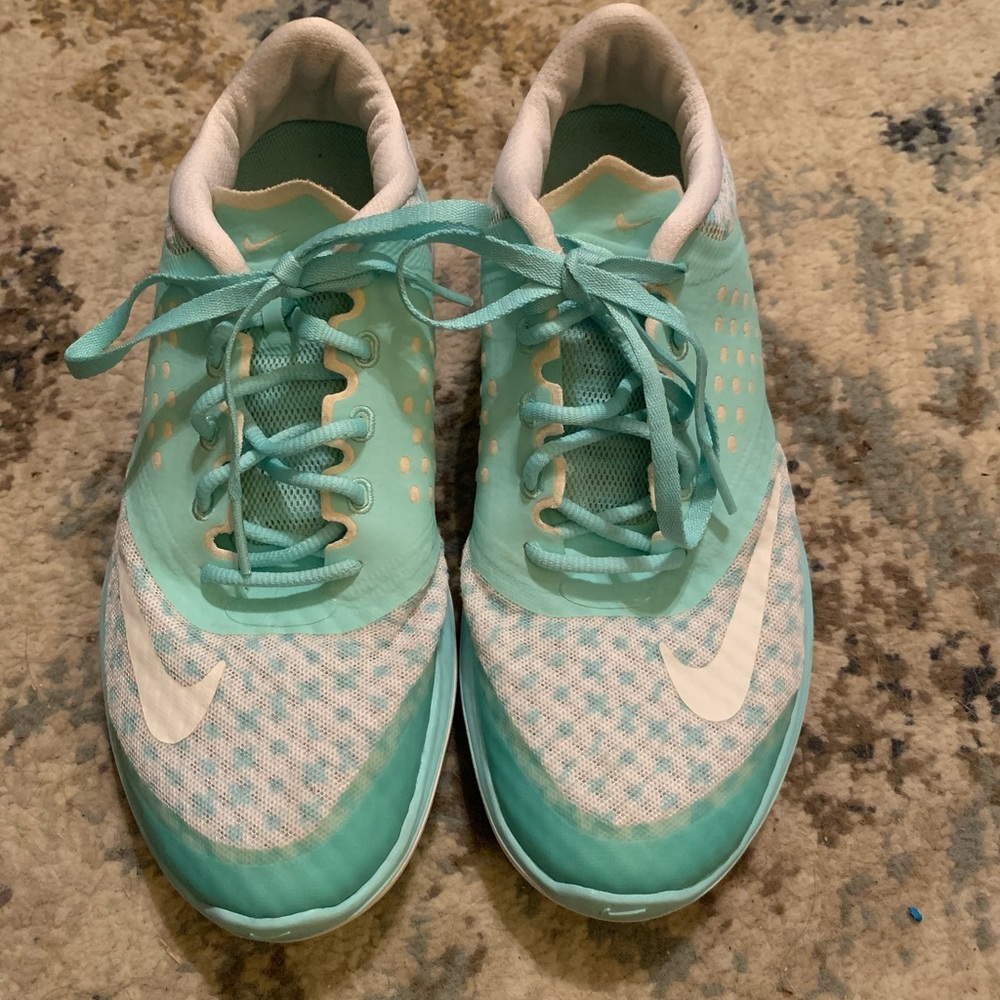 Closet clean out 🛍 Tiffany Nike fitsole